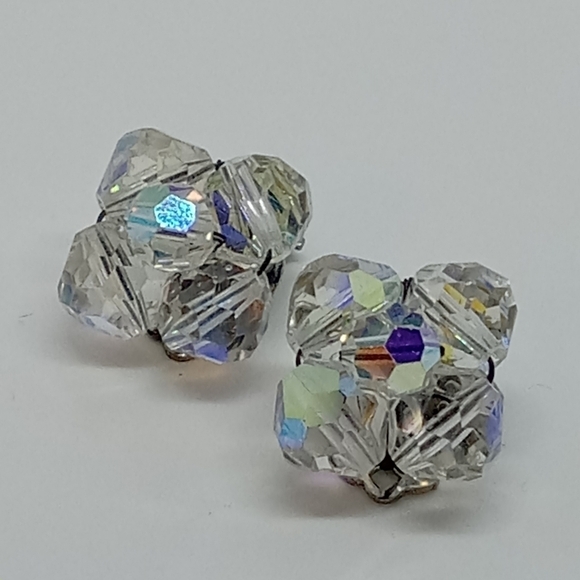* vintage Aurora Borealis glass crystal clip on earrings - Picture 1 of 4